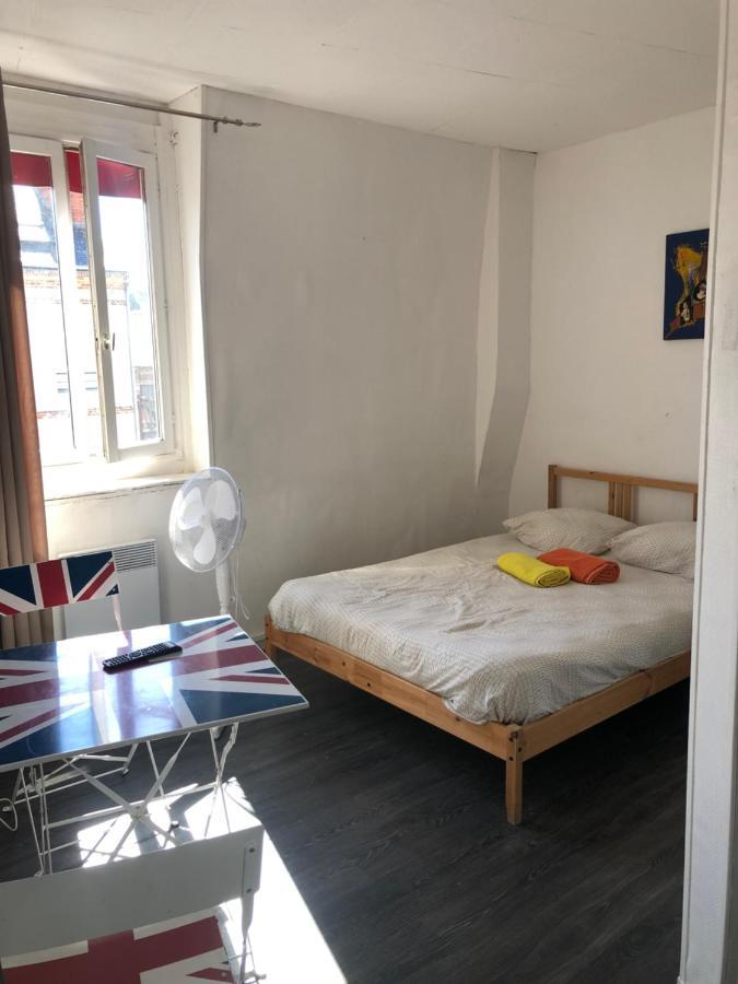 Les Demoiselles Hotell Honfleur Exteriör bild